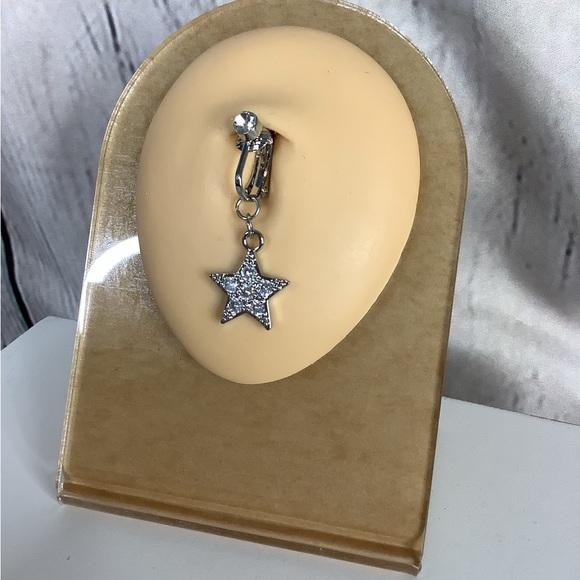 Clip-On Belly Button Ring - Picture 3 of 4